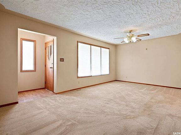 4th image of 2124 Elliott STREET
