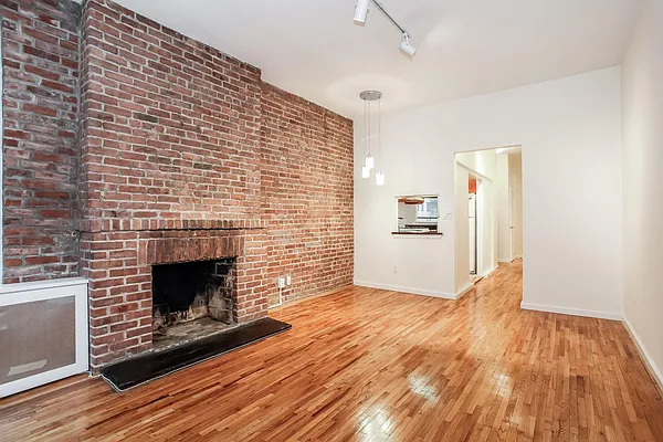 Rented by Sotheby's International Realty | media 1