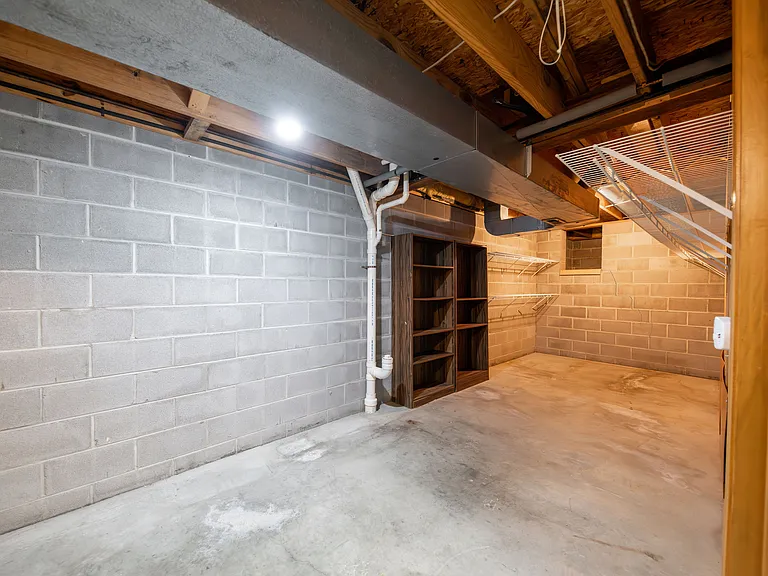 5751 Som Center Rd — Photo 26