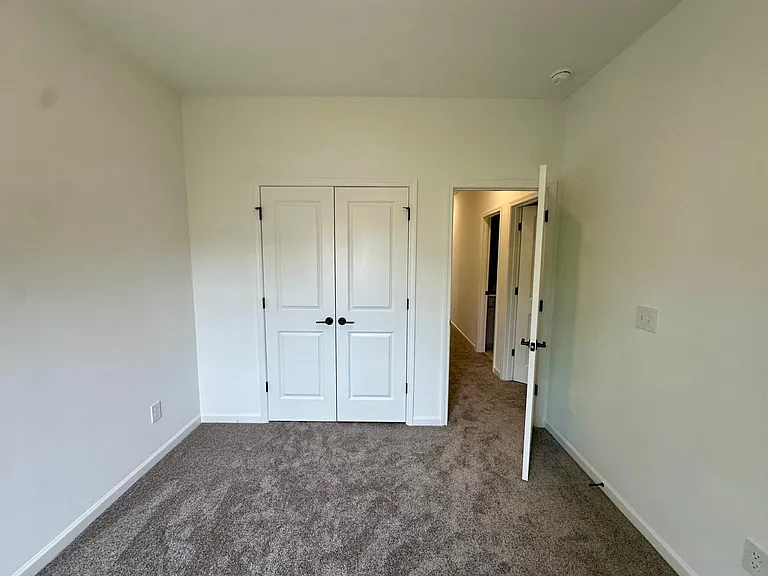 1556 Blanche St — Photo 14