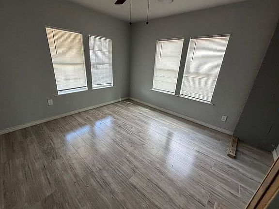 2nd image of 128 Blue Ridge St