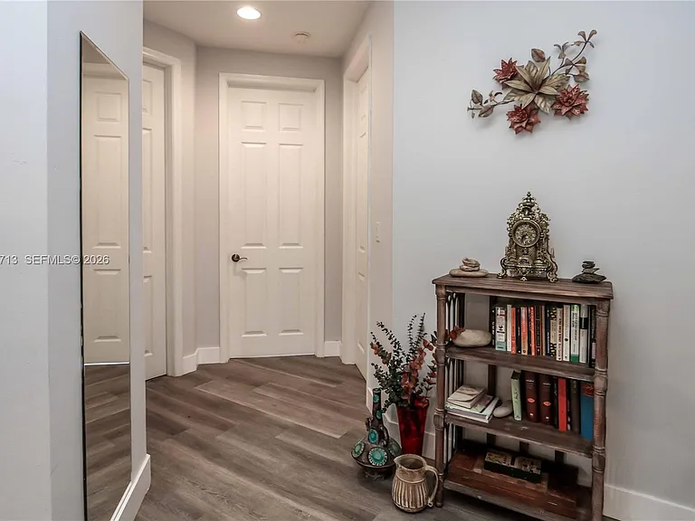 1619 Harrison St — Photo 21