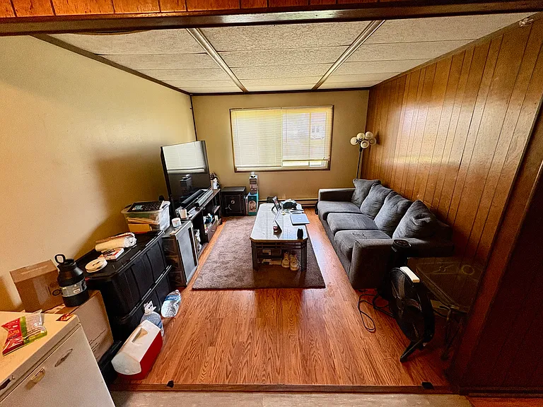 728 Plum St #2 — Photo 3