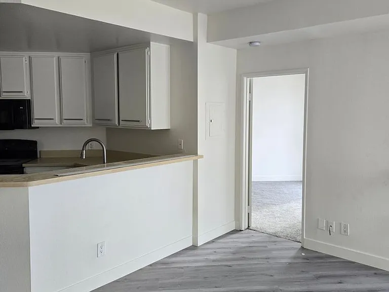 7020 Lanewood Ave, Los Angeles, CA 90028 — Photo 7