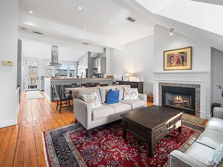 59 Rutland St #3 — Photo 10