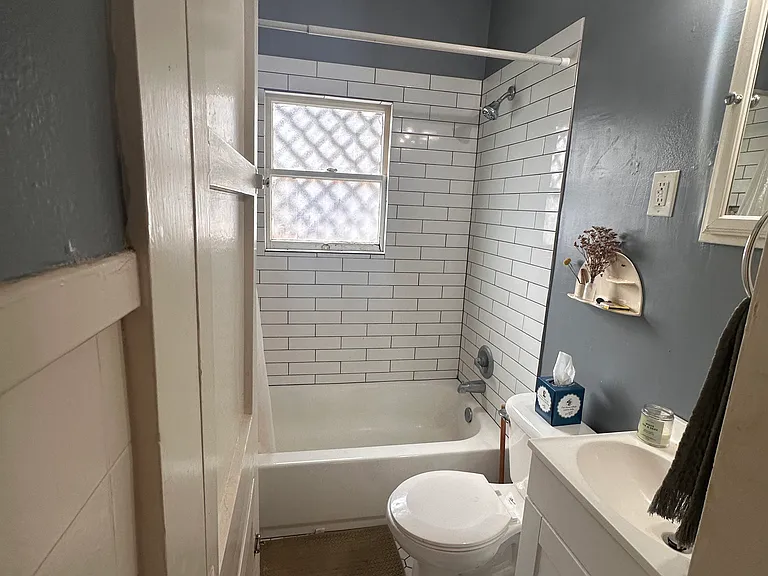 1711 Blount St — Photo 5