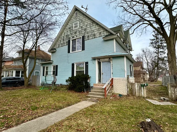 923 Clinton Ave, Kalamazoo, MI 49001