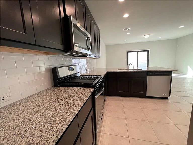 2040 Arendale Dr — Photo 18