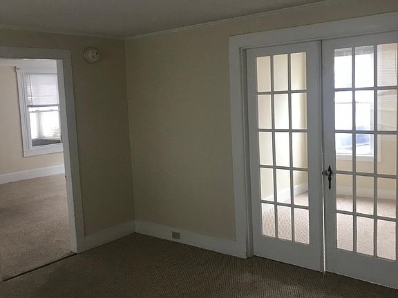 2nd image of 31 Court St #1