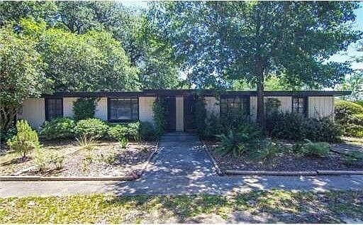 1st image of 1604 Eastward Dr #1604