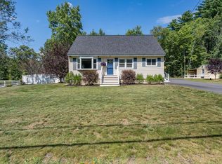 108 Farmer Rd, Hooksett, NH 03106