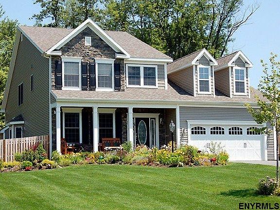 3rd image of 14 Cragmoor Ln