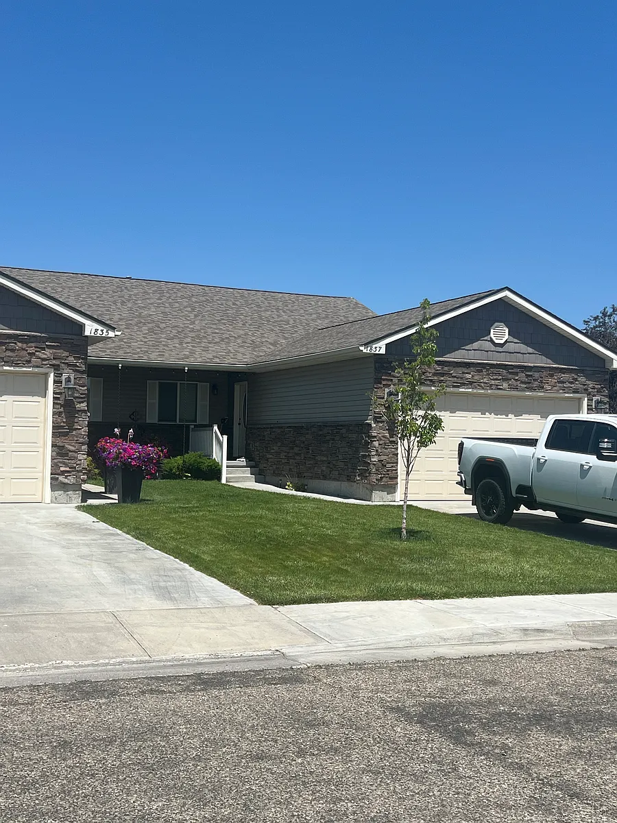 Building Photo - 1837 Alturas Cir