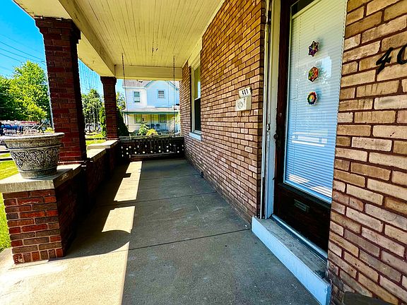 3rd image of 405 Dexter Ave APT 1
