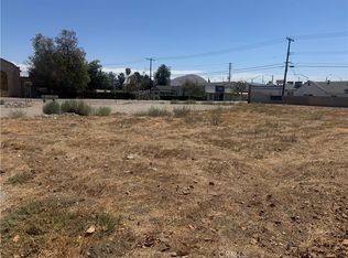 233 La Cadena Dr, Colton, CA 92324