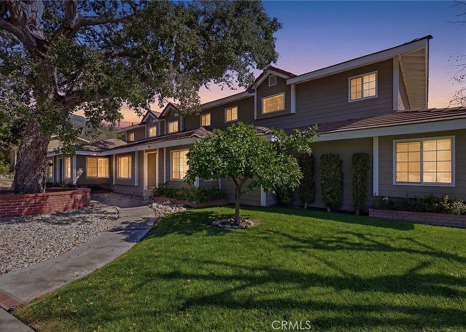 1st image of 136 Madeline Dr