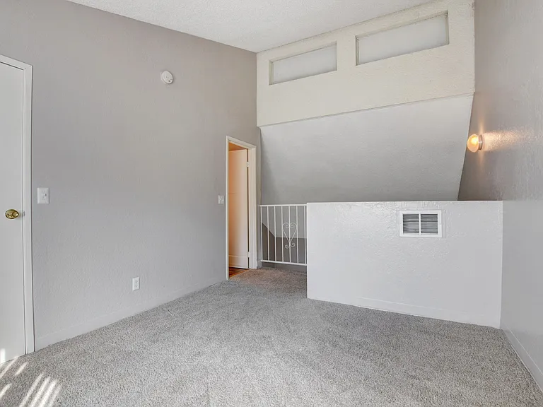 Green Tree Apartments — Photo 54