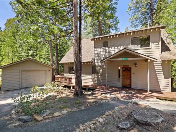 26980 Summerhill Dr, Strawberry, CA 95364