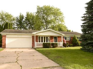 2453 Starlite Dr, Saginaw, MI 48603