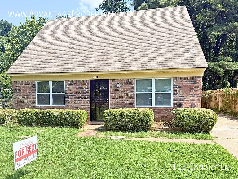 1111 Canary Ln — Photo 2