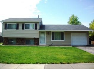 133 Malibu Dr, Bolingbrook, IL