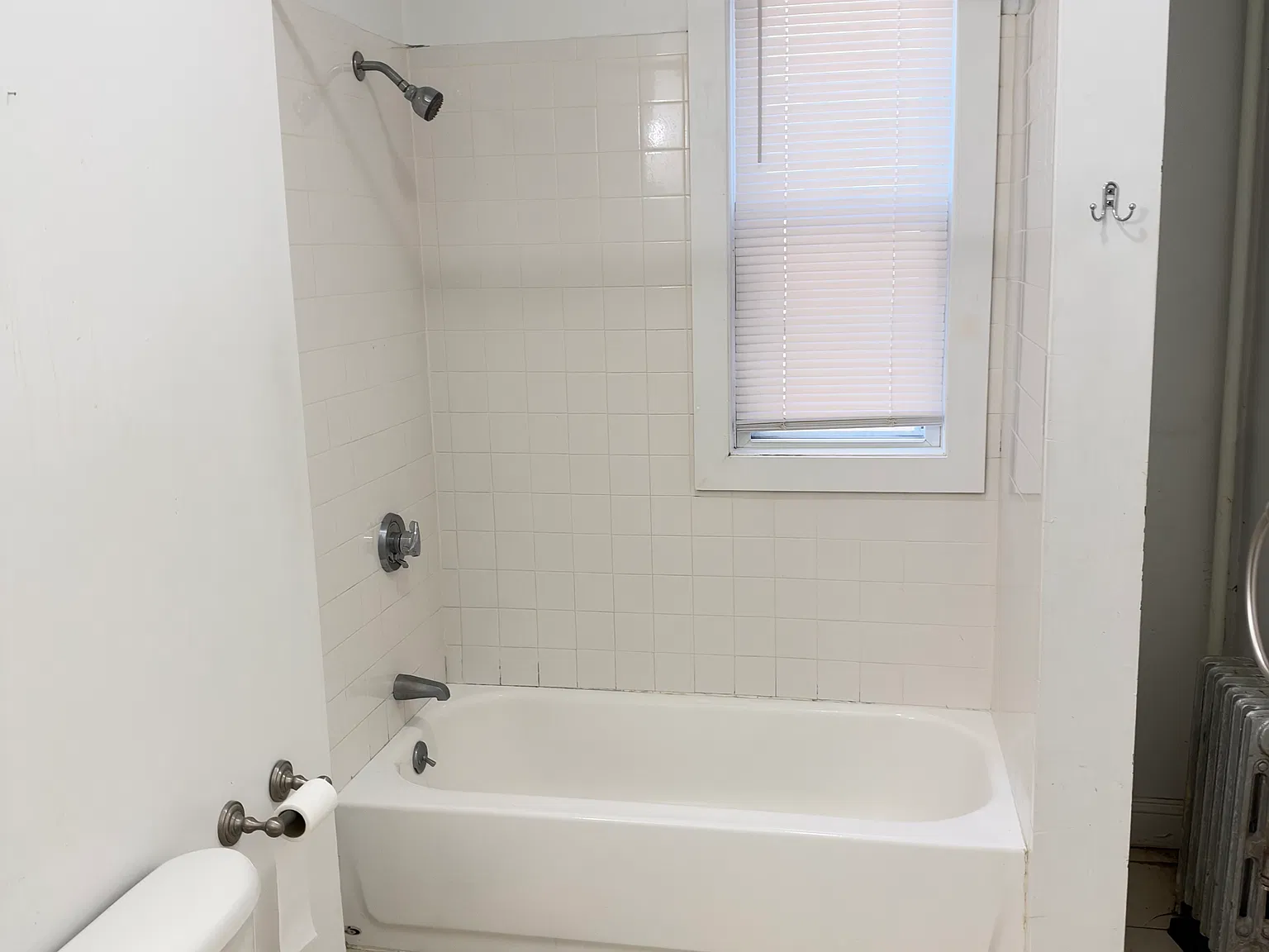 4 bed, 1.0 bath, $3,000 — Photo 4