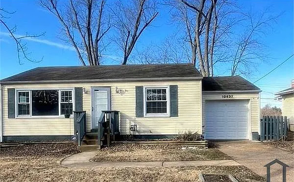 3 bed, 1000 sqft, $1,600 — Photo 1