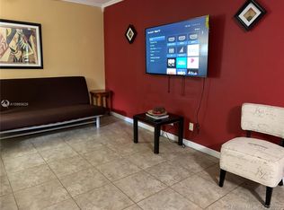 2242 Jackson St #5-1, Hollywood, FL 33020