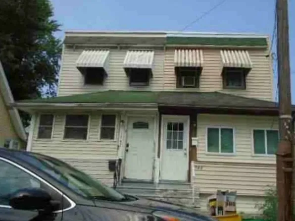 1942 42nd St, Pennsauken, NJ 08110