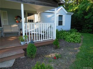 3122 Beck Rd, Howell, MI 48843