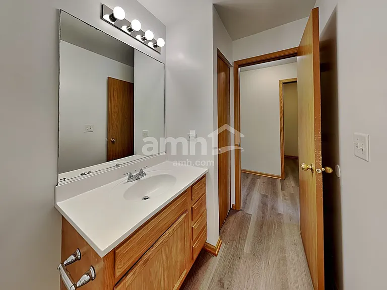 1503 Bridgehampton Dr — Photo 18