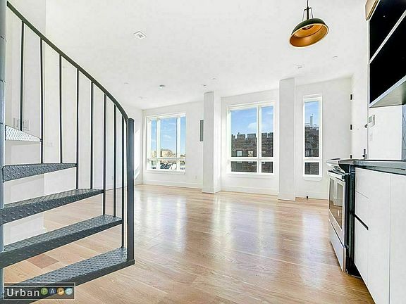 5th image of 541 Kingston Ave #4C