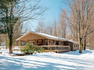 10667 S Timberlee Dr, Traverse City, MI 49684