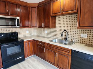 10561 Lowden St, Stanton, CA 90680