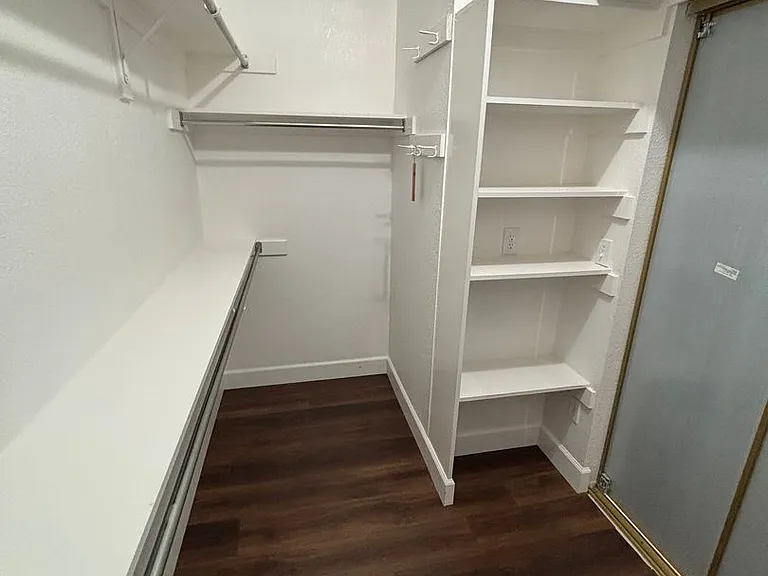 2316 London Dr — Photo 15