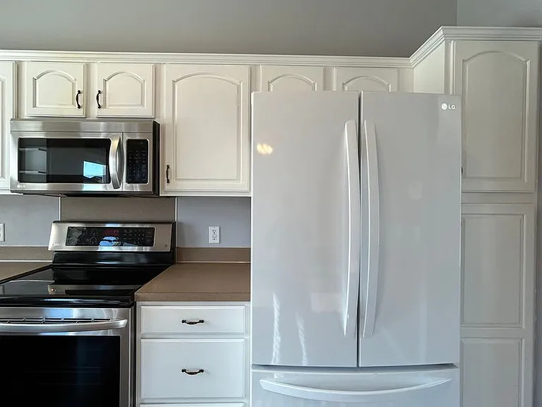817 Lake Vista Dr — Photo 10