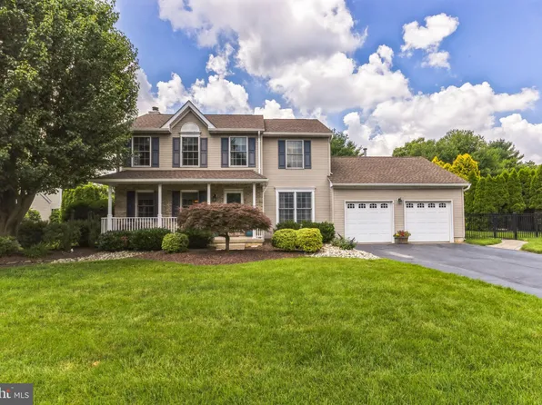 15 Hibiscus Ln, Robbinsville, NJ 08691