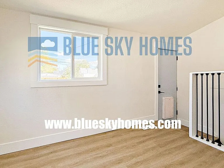 320 S Chestnut St — Photo 7
