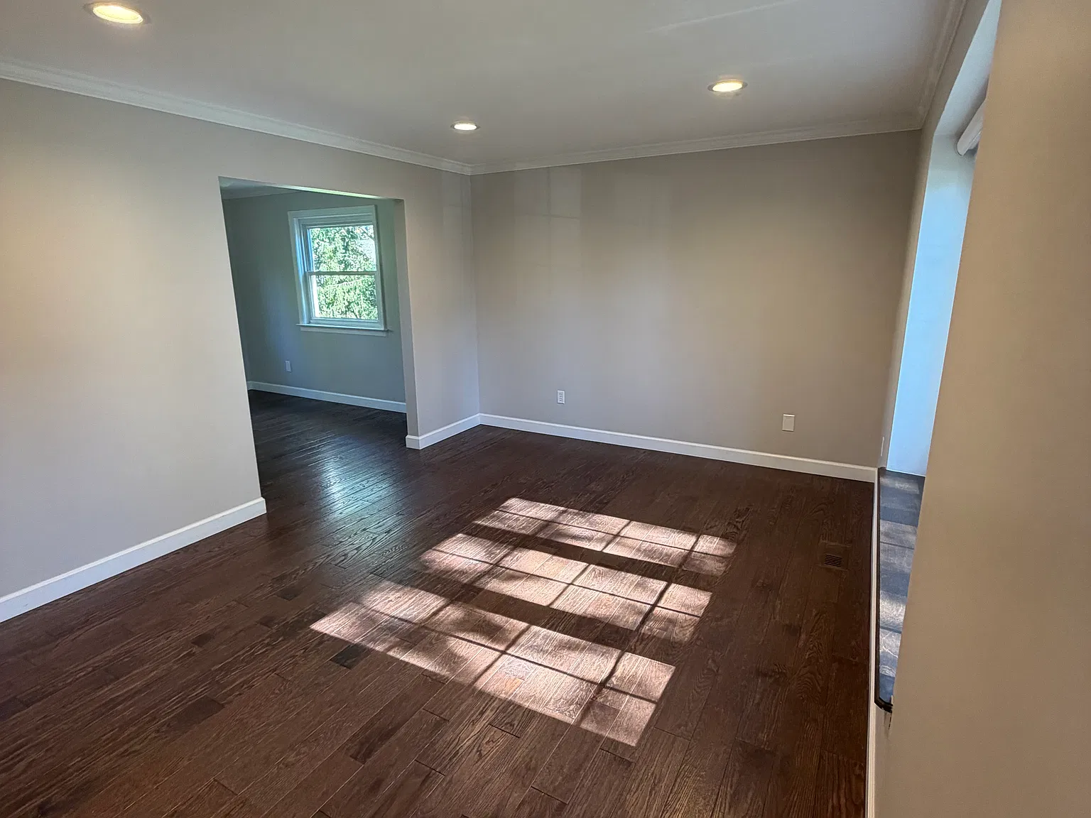 4 bed, 2.5 bath, 2578 sqft, $3,400 — Photo 4