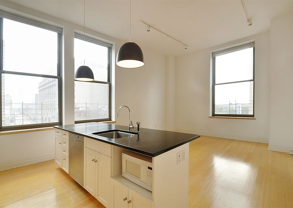 1st image of 110 Livingston St APT 4O