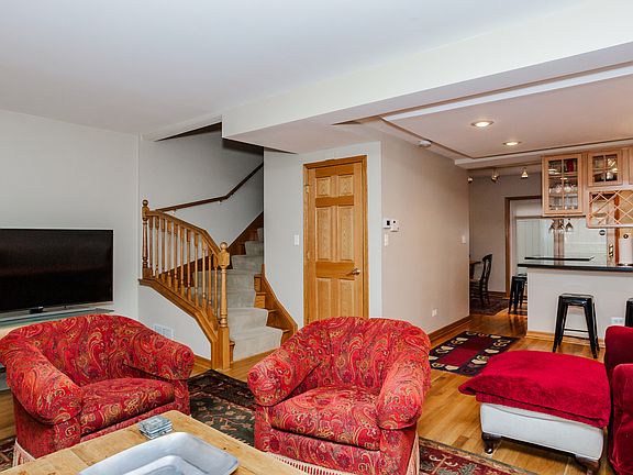 5th image of 245 S Oak Park Ave APT D