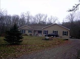 454 Washington St, Camden, ME 04843