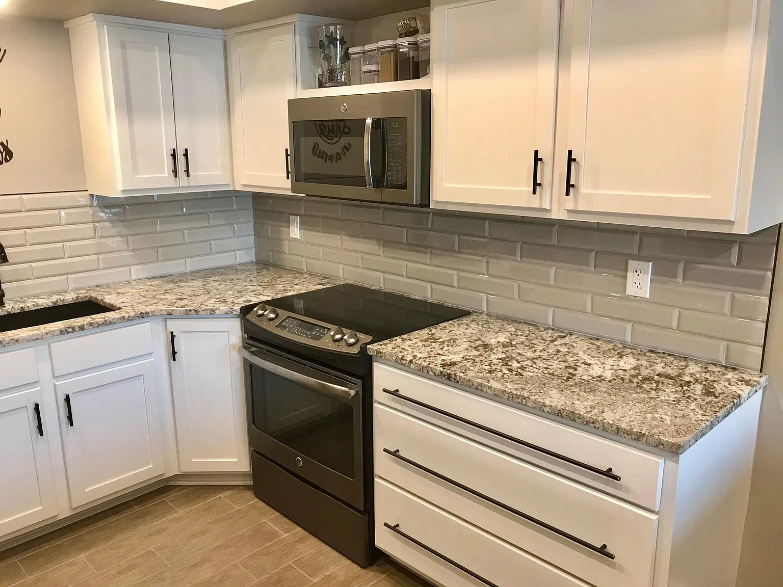 341 Waterloo Dr — Photo 4
