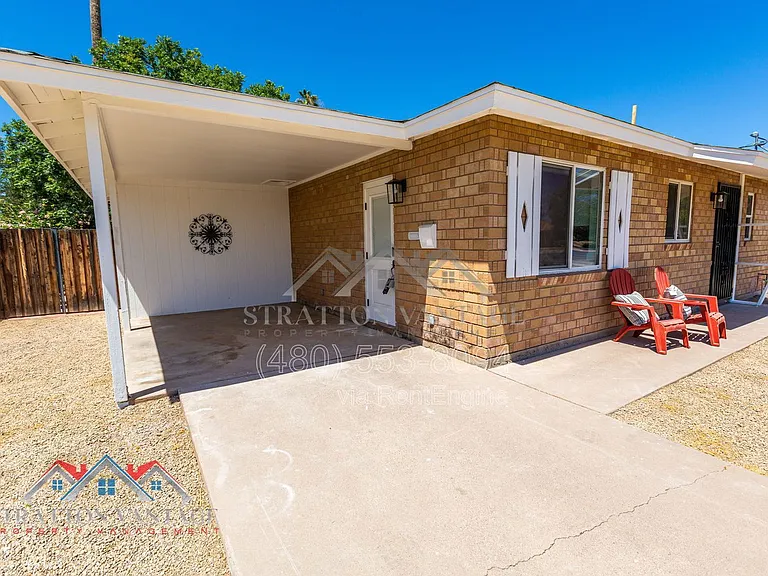 4826 E Avalon Dr — Photo 4