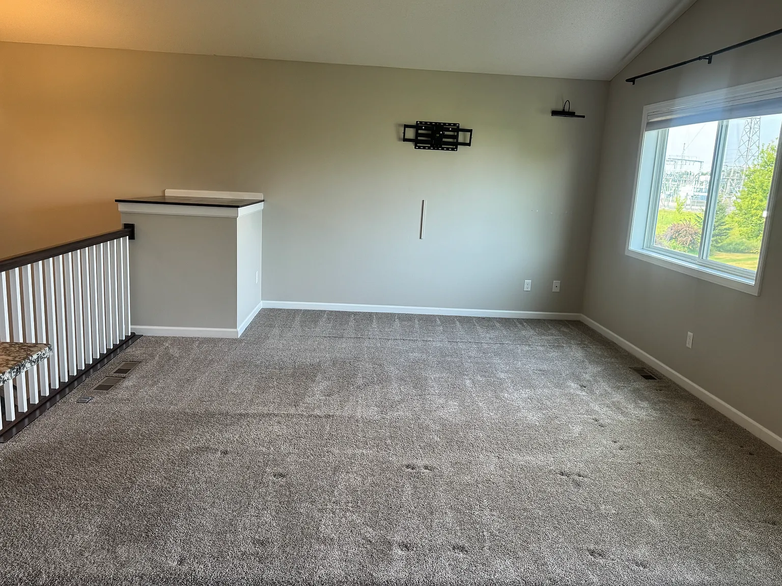 12188 Hupp St NE — Photo 4