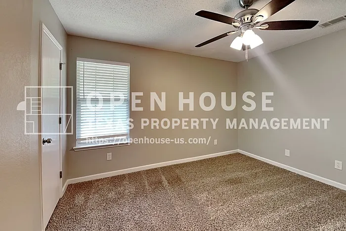 1812 Solitude Ct — Photo 19
