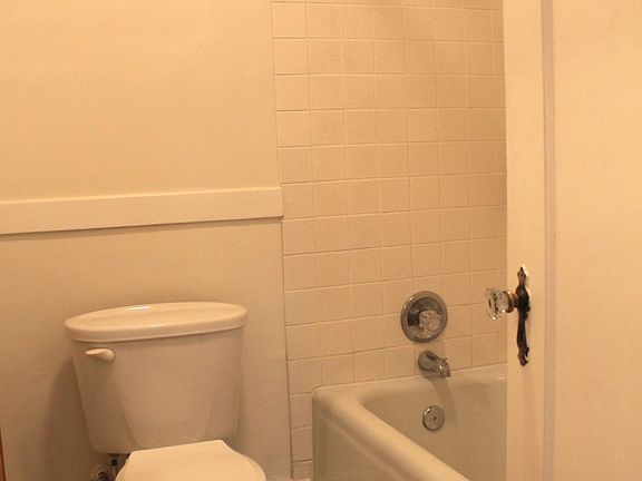 4th image of 1702 Burnett Way #1702