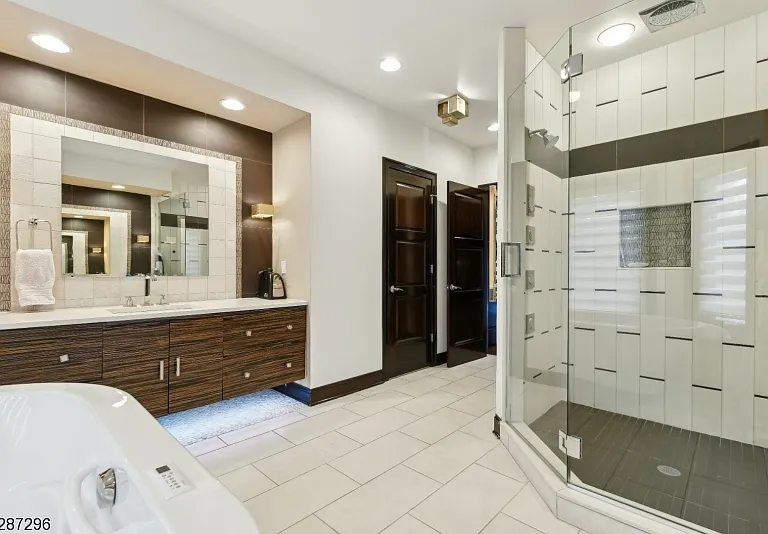 14 Michelle Ln — Photo 16