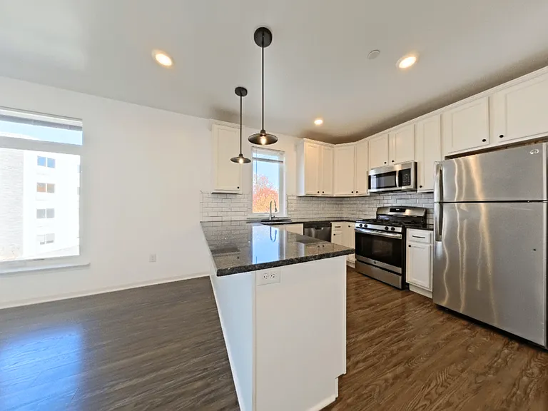 6619 Ridge Avenue — Photo 5