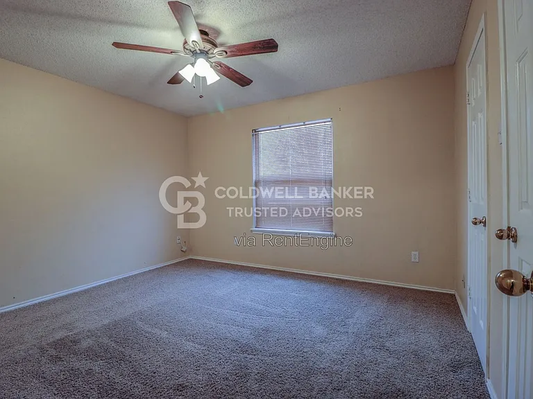 801 Ironton Dr — Photo 7